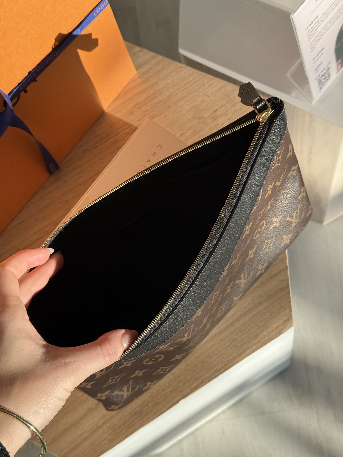 Pochette Louis Vuitton Daily Pouch