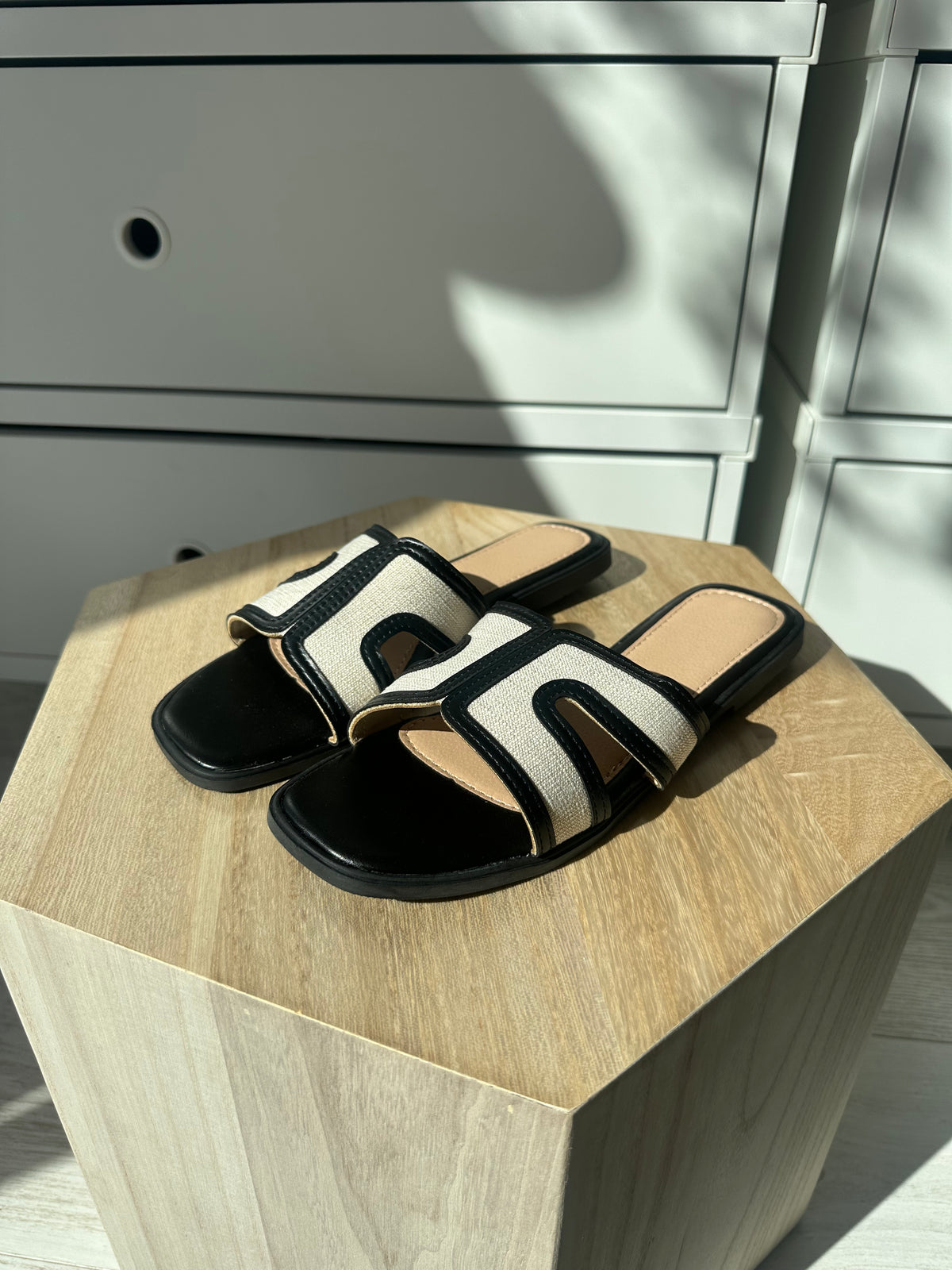 Sandales plates