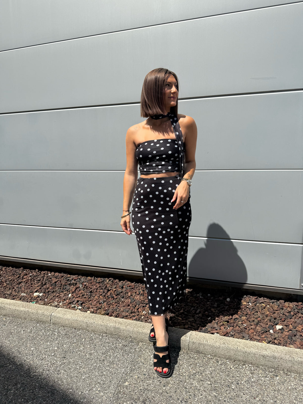 Ensemble Pois Noir &amp; Blanc – Élégance Rétro Assurée